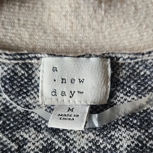 a new day Black and Cream Houndstooth Cardigan - Picture 2 of 5